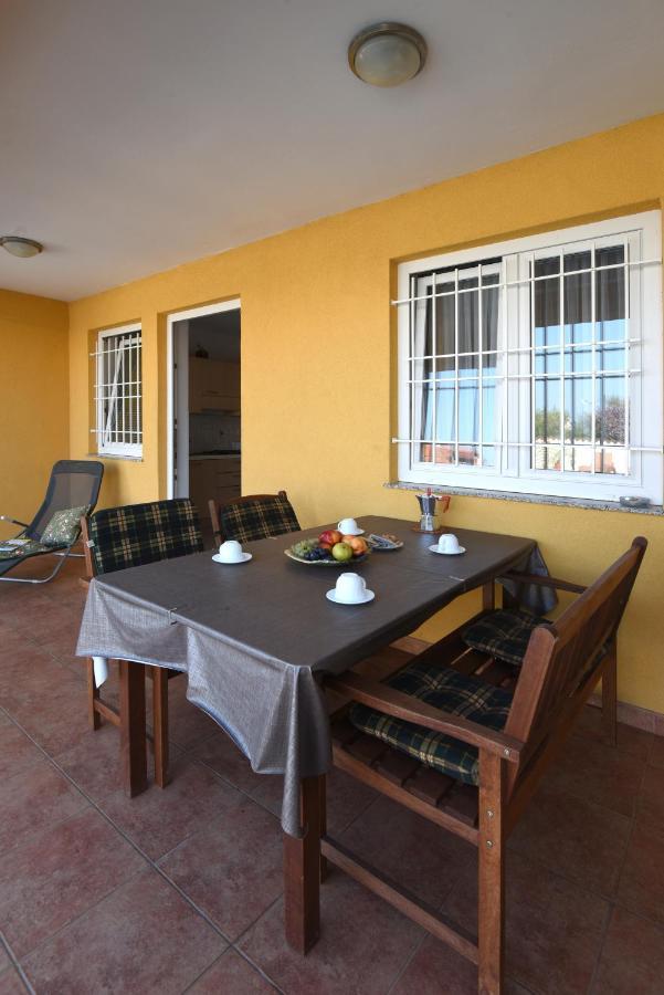 Villa Ulika - 3 Apt For 4 Persons PUY 외부 사진